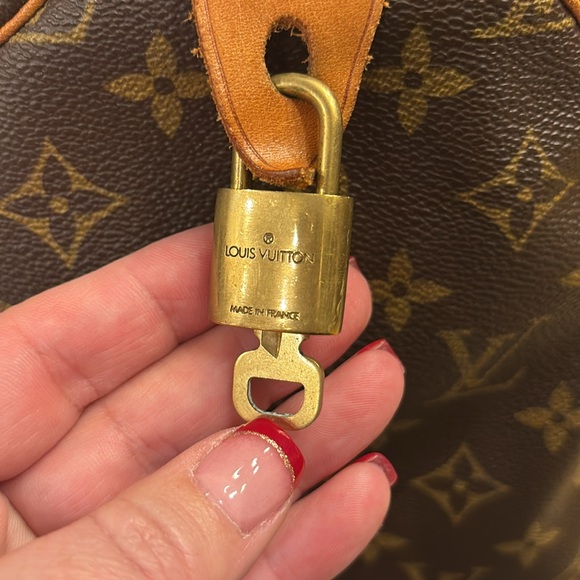 🚫🚫SOLD🚫🚫 LV speedy 35 w/COA - Picture 14 of 15